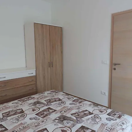 Lägenhet In Stinjan/istrien 38084 Štinjan