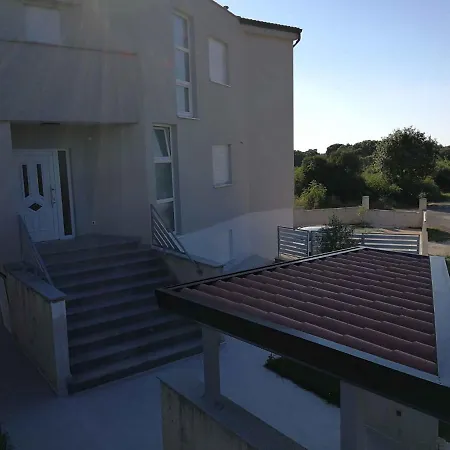 In Stinjan/istrien 38084 Štinjan