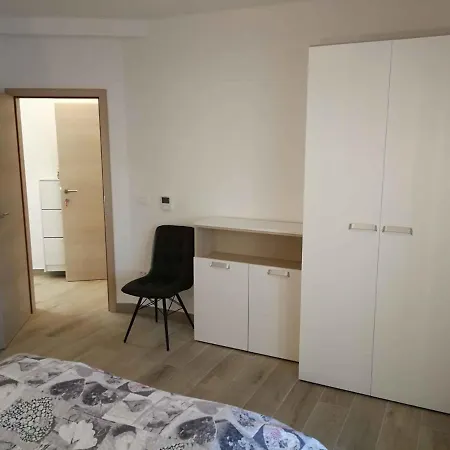 In Stinjan/istrien 38084 Lägenhet *